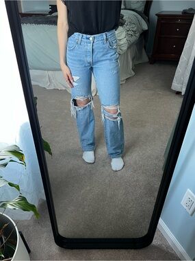 Levi Distressed 501 90s Jeans, Size 23
